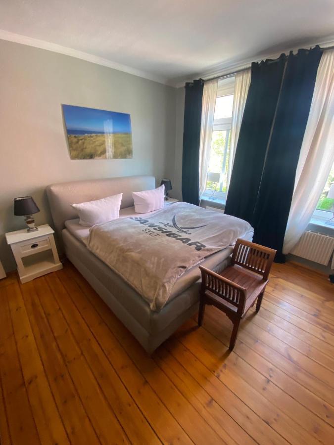 Deluxe Altbaucharme In Zentraler Lage Apartment Kiel Exterior photo